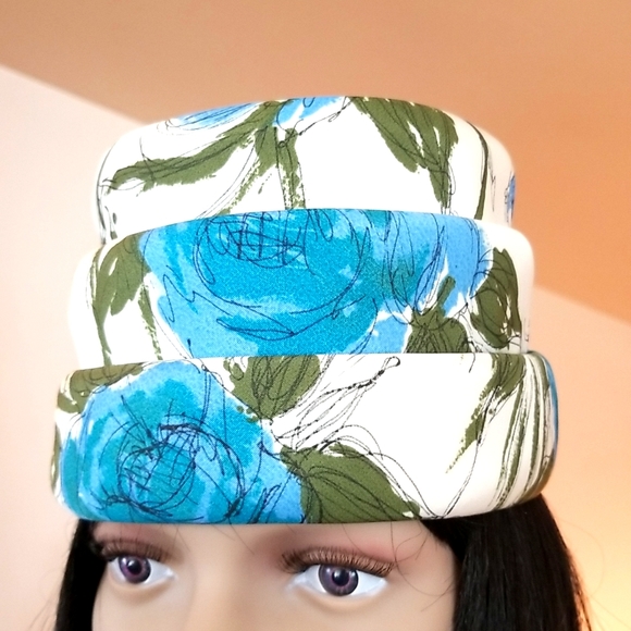 50's Whimsical Turq Stacked Layer Birthday Cake Floral Cloche Gorg Hat EUVC ooak - Picture 6 of 15